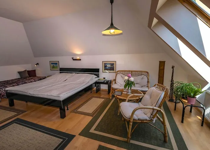 Gaestehaus Pointner Bed & Breakfast Gars am Kamp