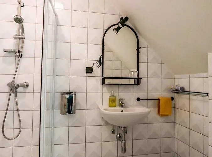 Bed & Breakfast Gaestehaus Pointner 4*